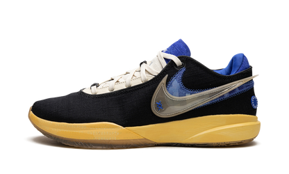 LeBron 20 Uninterrupted FN0941 001