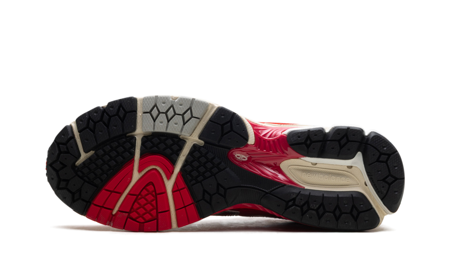860v2 Aime Leon Dore - Red Grey ML860DD2