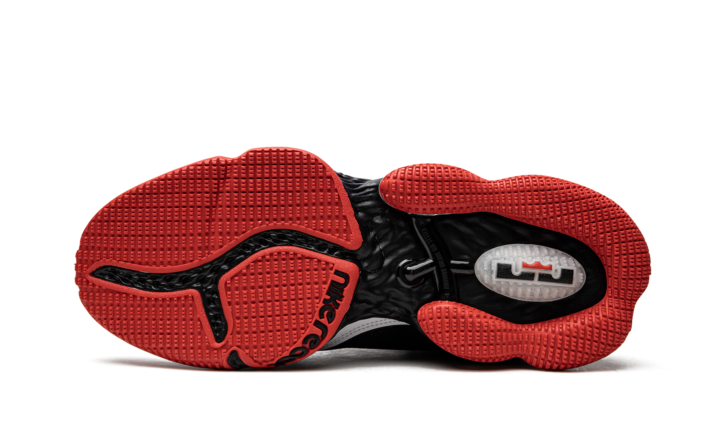 LeBron 19 Low Bred DH1270 001