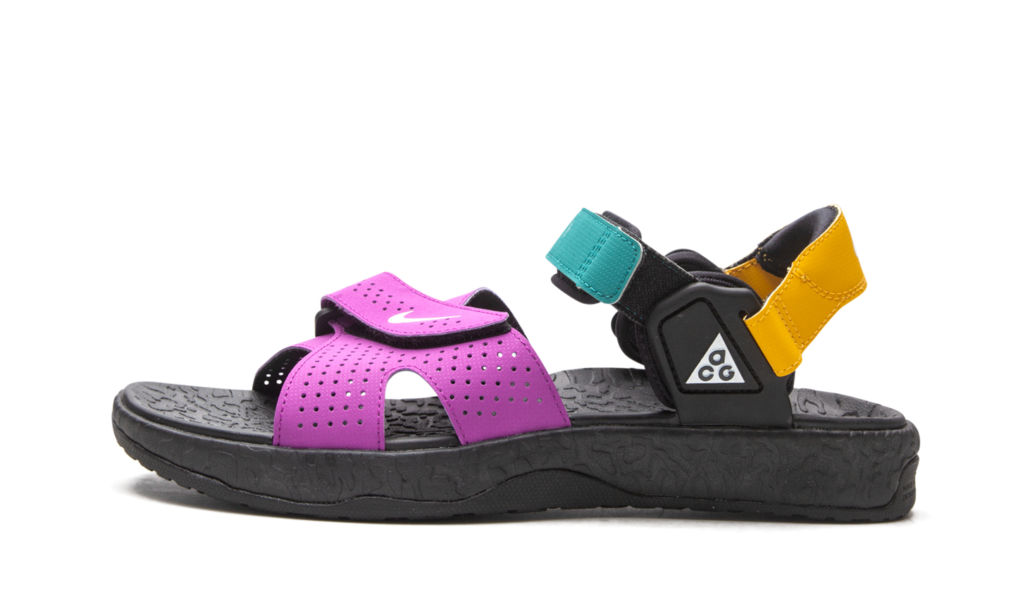 ACG AIR DESCHUTZ Vivid Purple CT2890 002