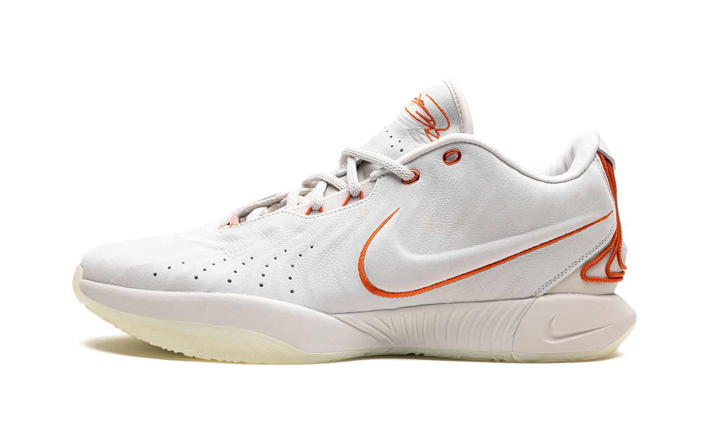 LeBron 21 Akoya FV2345 001