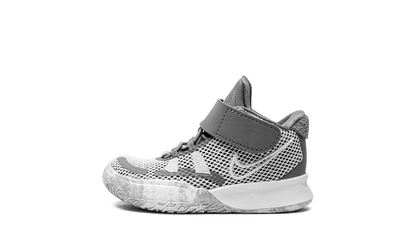 Kyrie 7 SE TD Chip