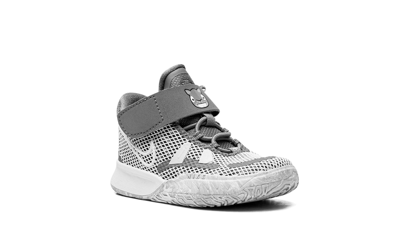 Kyrie 7 SE TD Chip