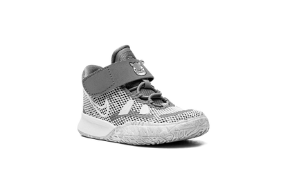 Kyrie 7 SE TD Chip