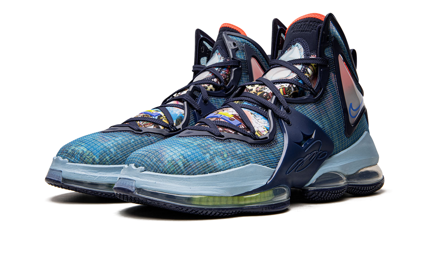 LeBron 19 Fast Food CZ0203 400