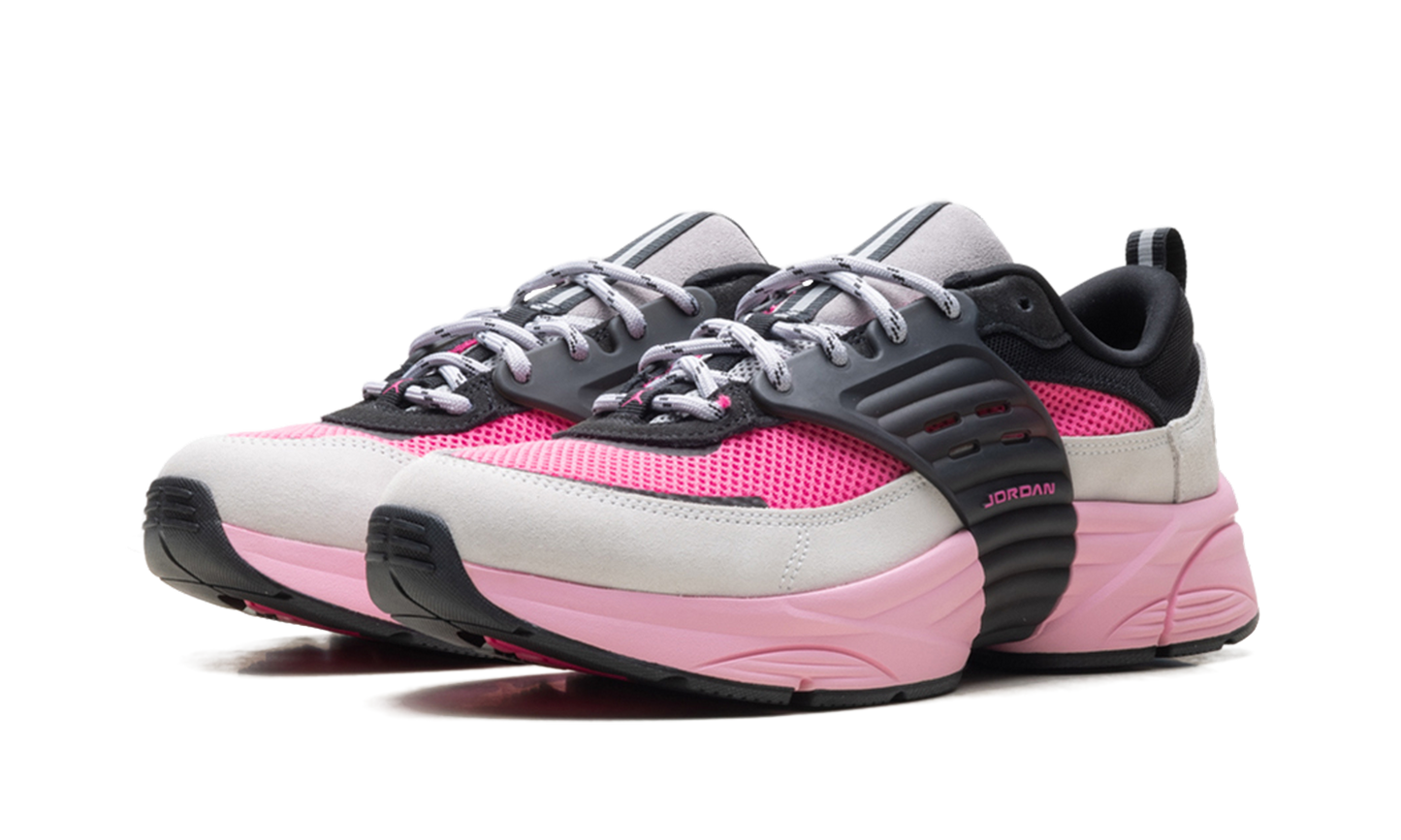 Jordan Trunner O/S Pink Blast IB3722 002