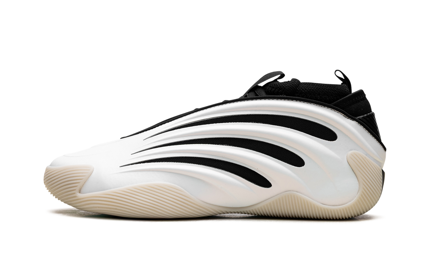 Harden Vol. 9  Cloud White Core Black  JR2504