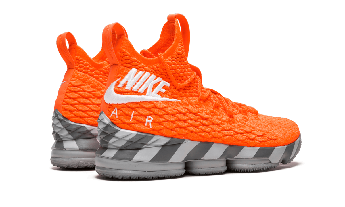 Lebron XV KS2A Orange Box AR5125 800