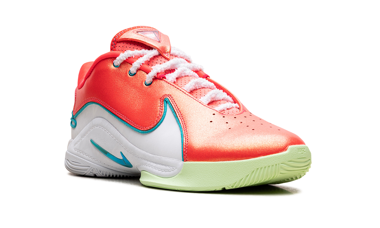LeBron 22 Christmas HV5147 600