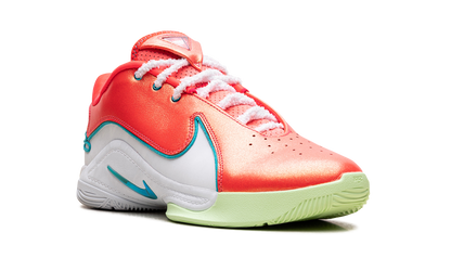 LeBron 22 Christmas HV5147 600