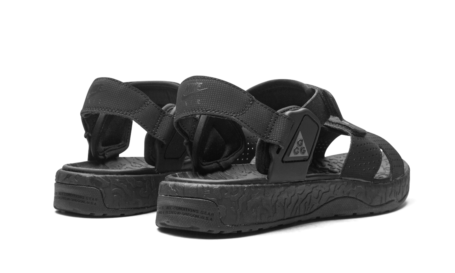 ACG AIR DESCHUTZ TRIPLE BLACK CT2890 005