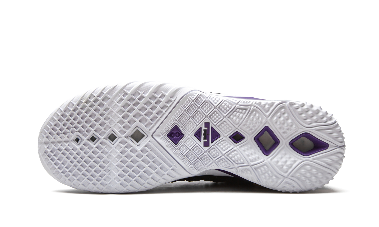 Lebron 18 Lakers CQ9283 004