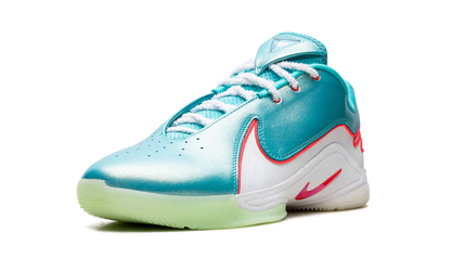 LeBron 22 Christmas HV5148 600