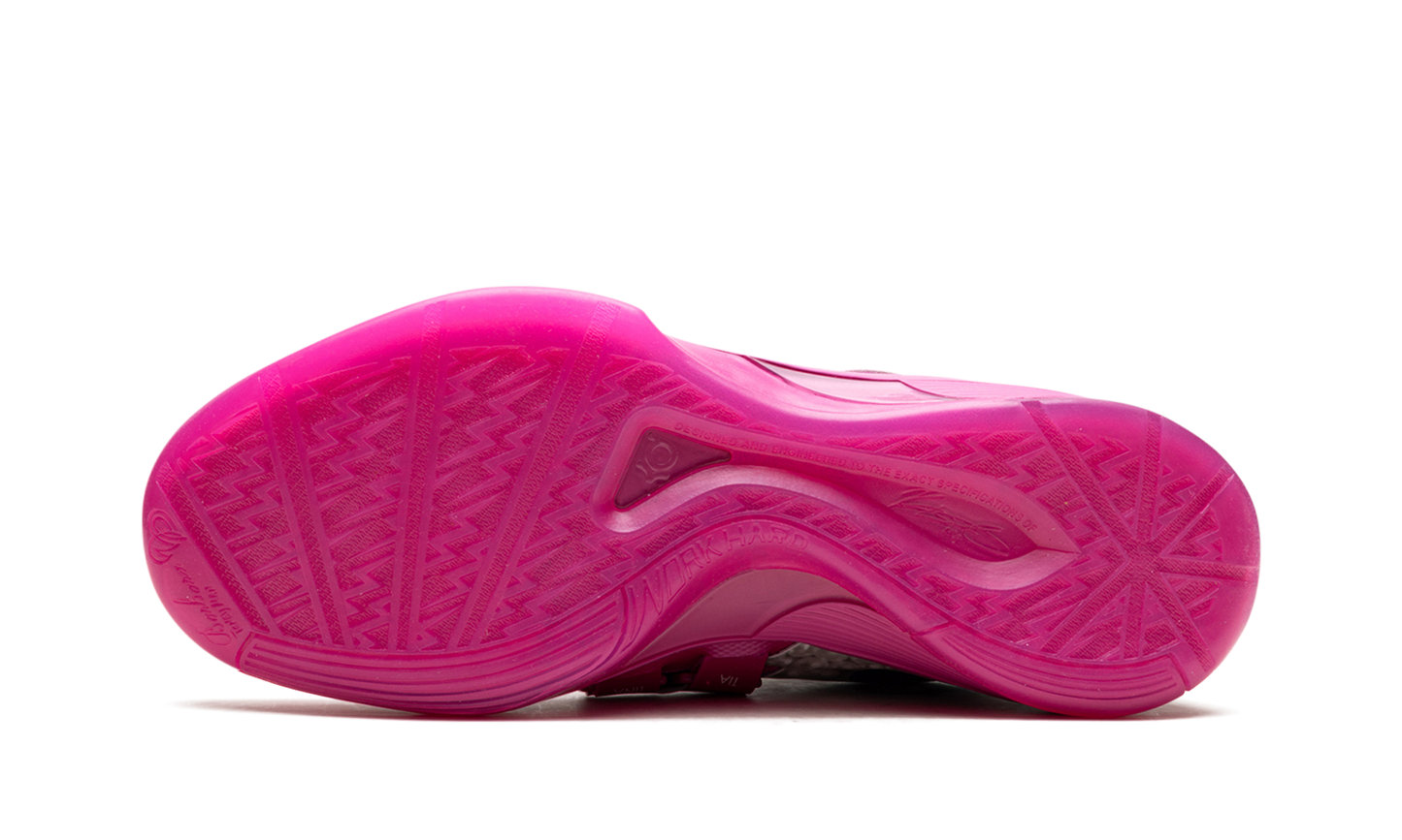 KD 4 Aunt Pearl HF9098 600