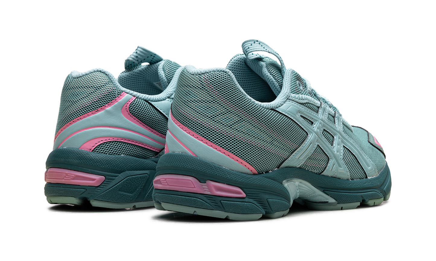 UB2-S Gel-1130 WMNS Wasabi Aquatic 1202A191 300