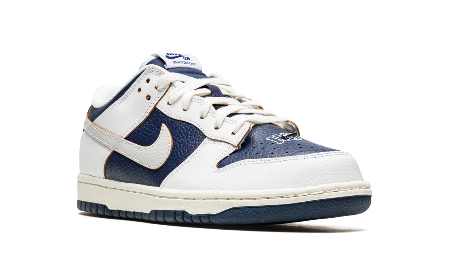 SB Dunk Low HUF - NYC FD8775 100