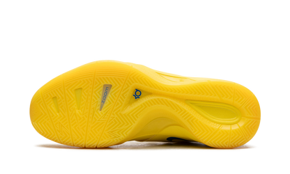 KD 3 Christmas FD5606 700